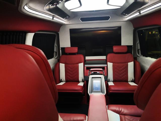 奔驰V260L全新商务，全国出售，坐标上海（宾法红白）